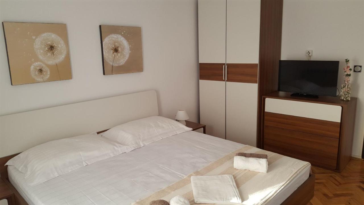 Apartments Ivo Pag Town Εξωτερικό φωτογραφία