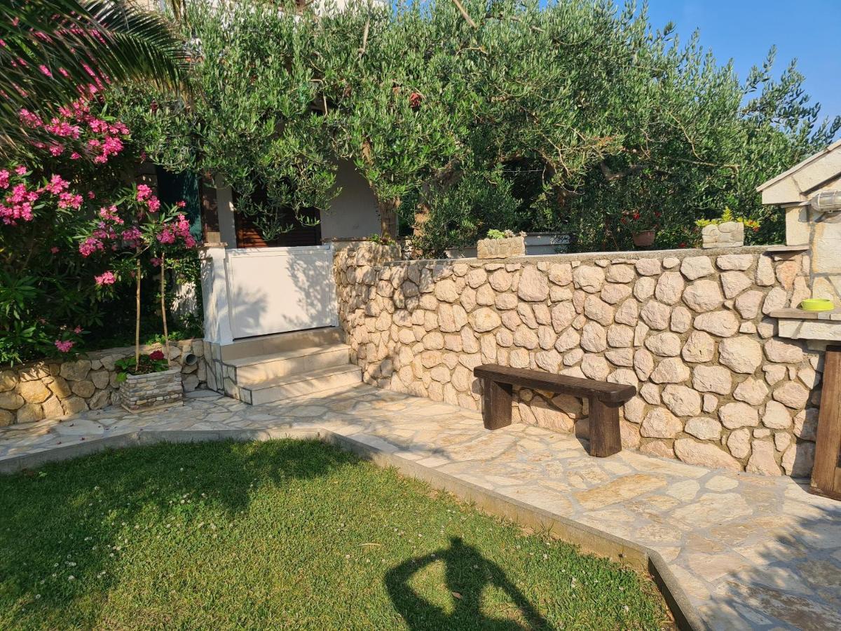 Apartments Ivo Pag Town Εξωτερικό φωτογραφία