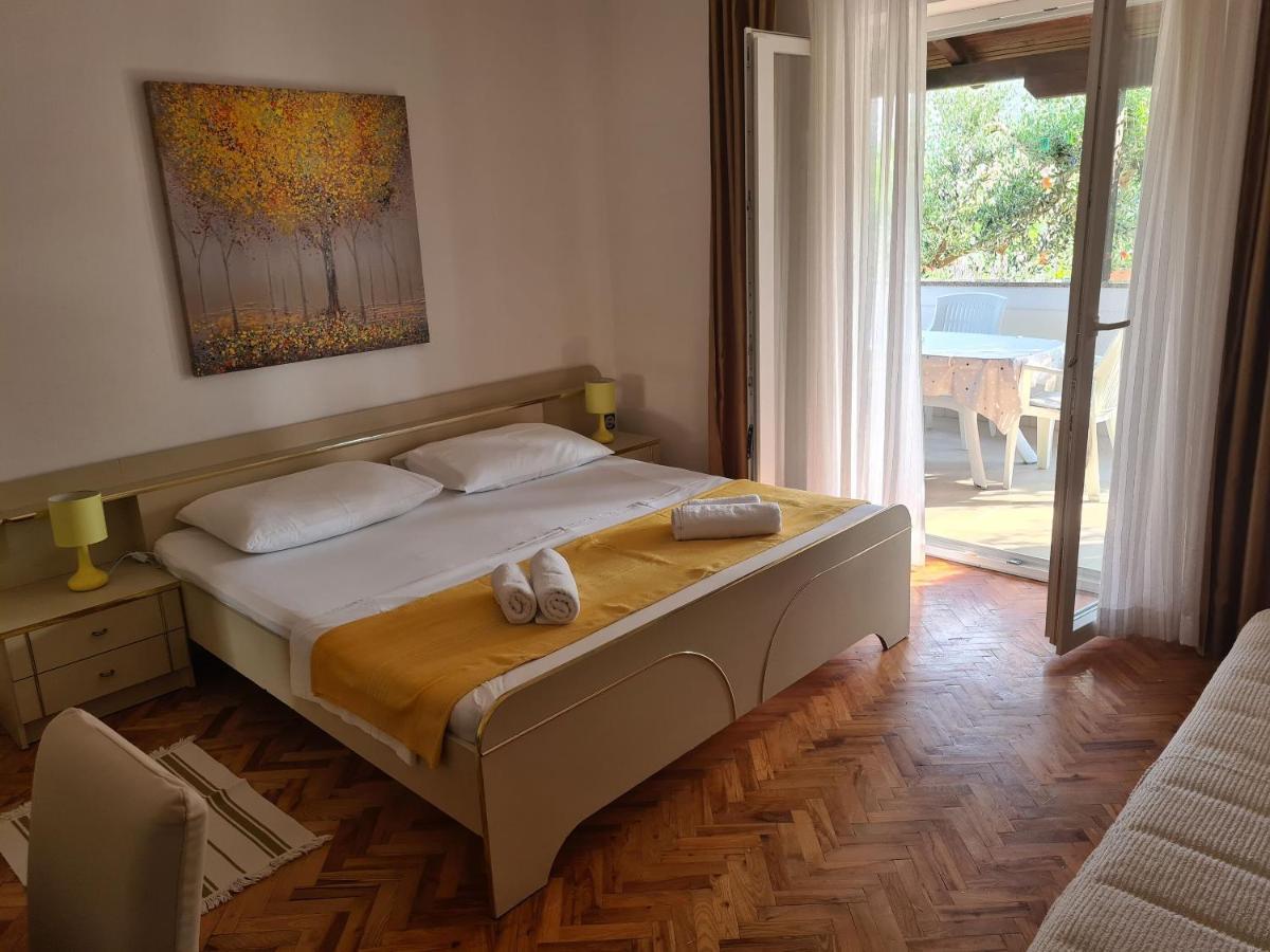 Apartments Ivo Pag Town Εξωτερικό φωτογραφία