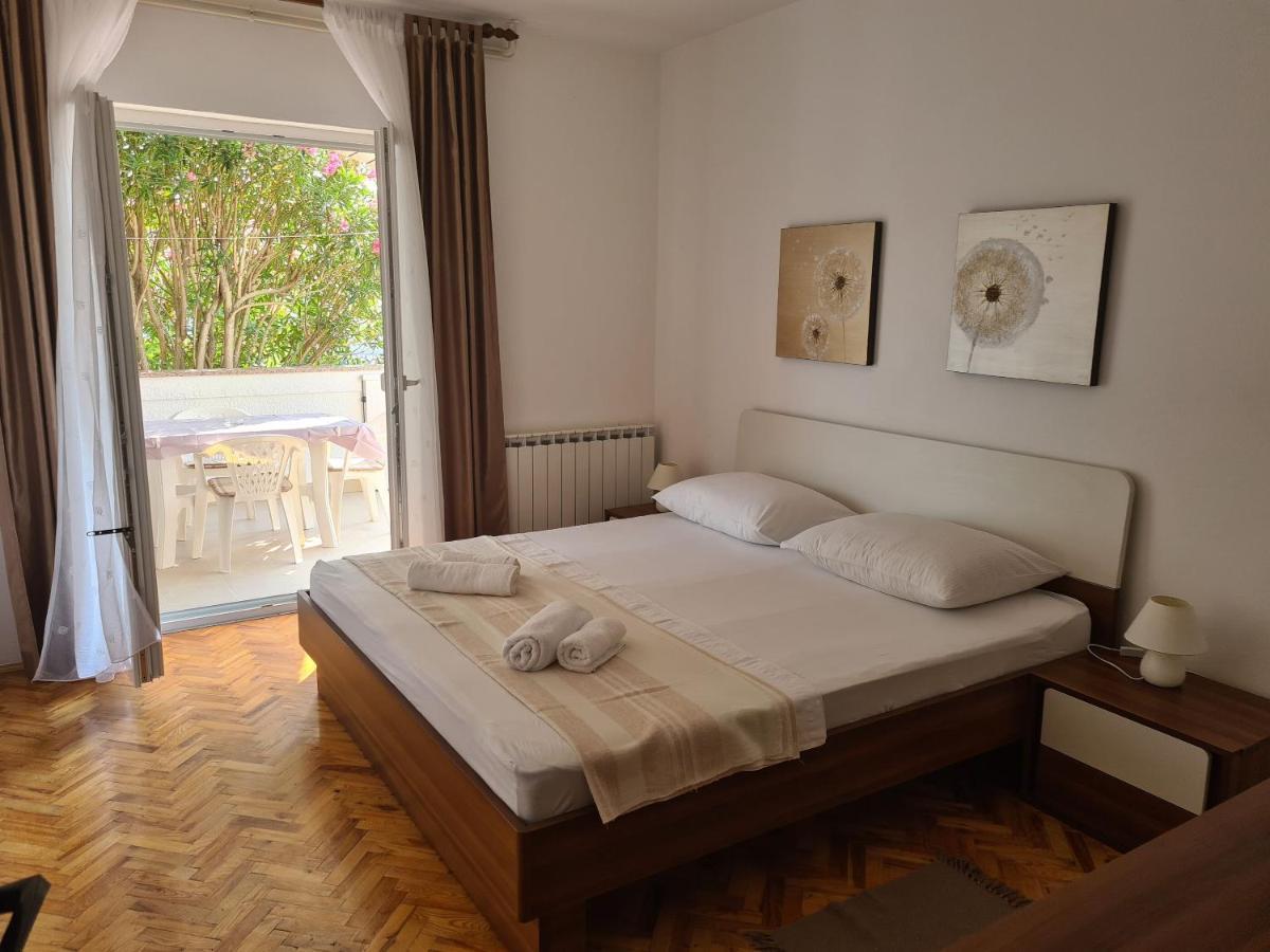 Apartments Ivo Pag Town Εξωτερικό φωτογραφία