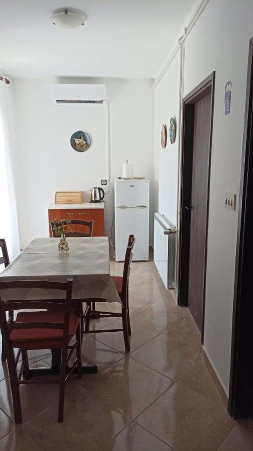 Apartments Ivo Pag Town Εξωτερικό φωτογραφία